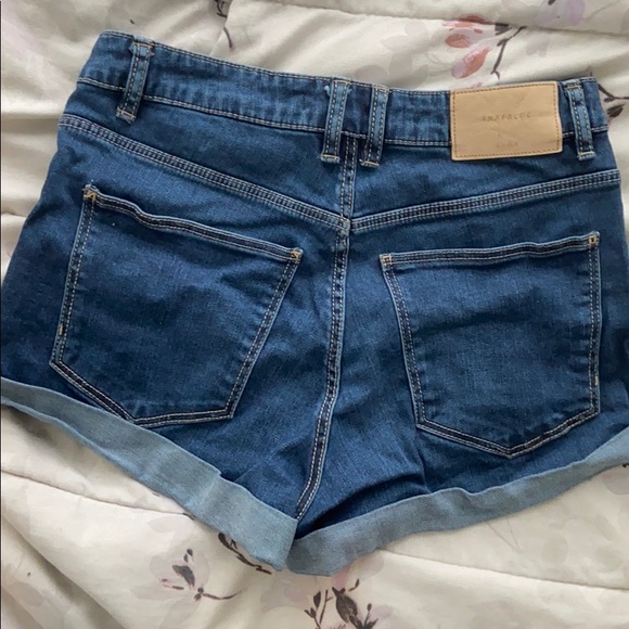 Zara denim shorts - Picture 3 of 3